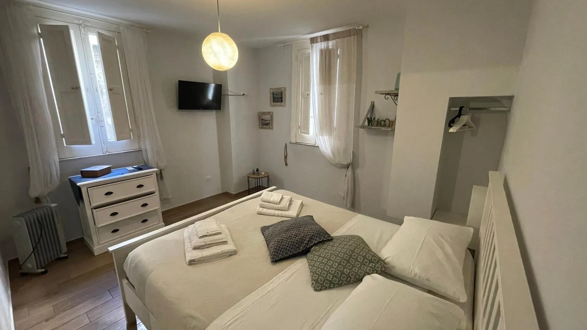 Casetta Nolana Naples 0*,  Italy